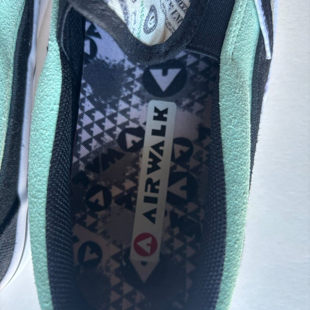 NEW Airwalk Boys Dollar Bill Sli-On Sneakers - Shoe Size 5.0 - Picture 9 of 12